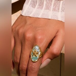 Gold Starfish Ring with Iridescent Accents